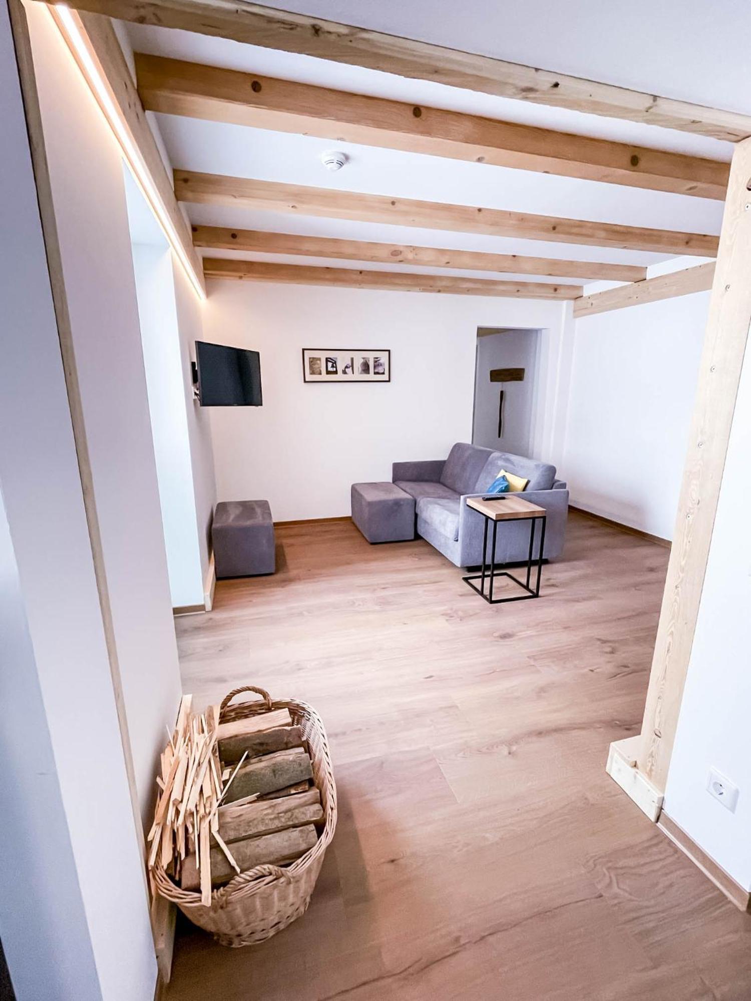 Gluexplatzl Appartements Am Wald سانكت مارتن ام تنيسي الغرفة الصورة